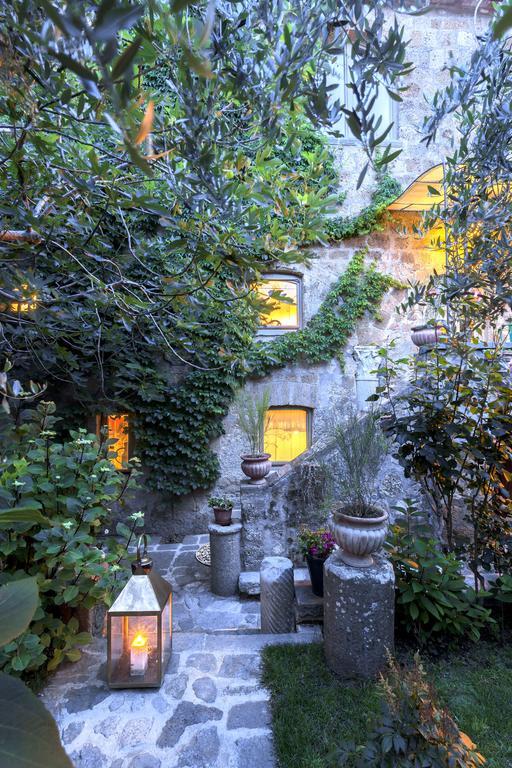 Corte Della Maesta Antica Residenza Bagnoregio Exterior photo